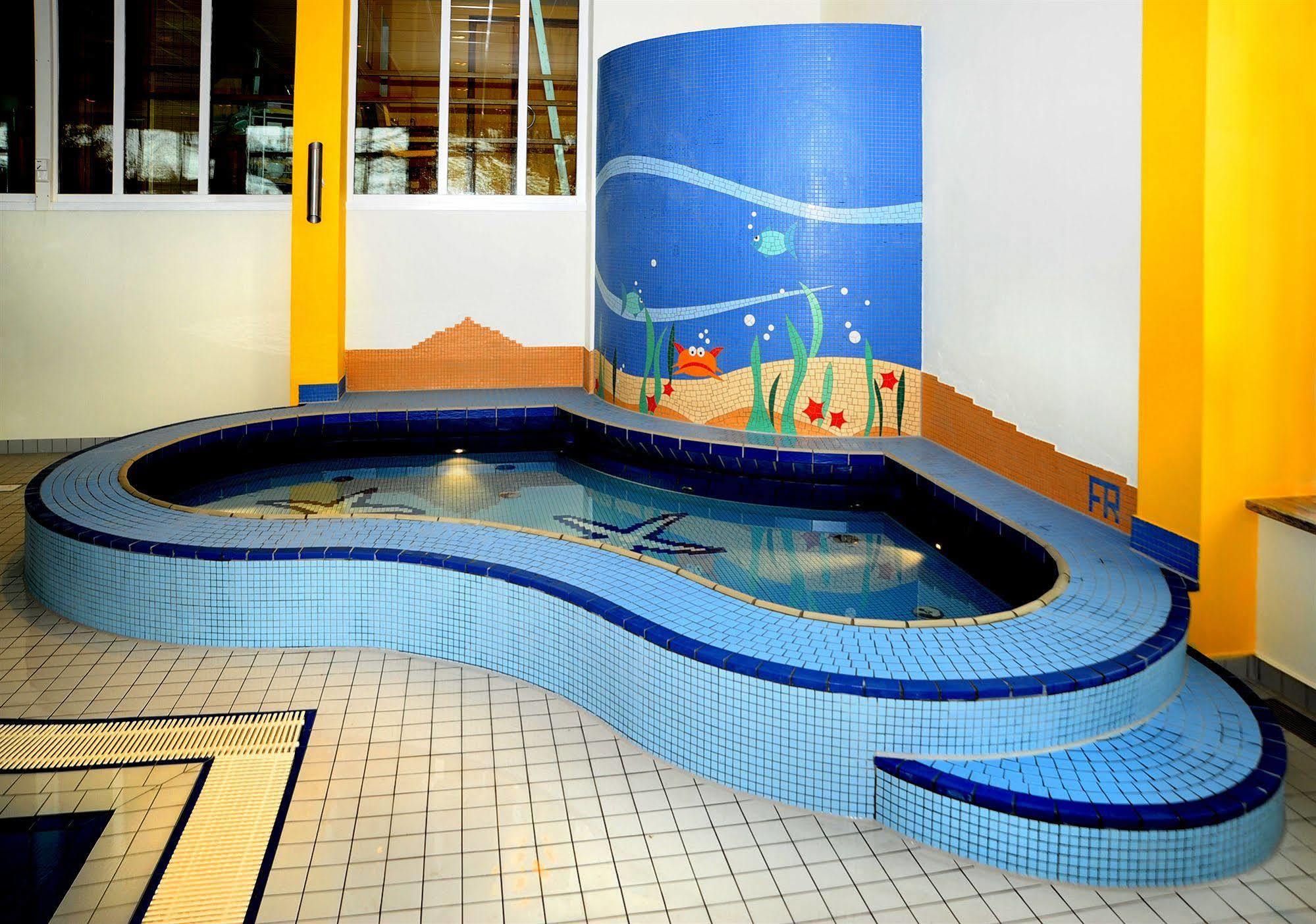 Hotel Marco Polo Alpina Familien- & 4*